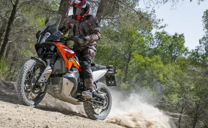 KTM 490 Adventure - ¿Realidad o mito? Elige tu trail ideal hoy