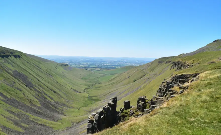 The Pennine Way Guide to Stages, Seasons and Real-World Difficulty