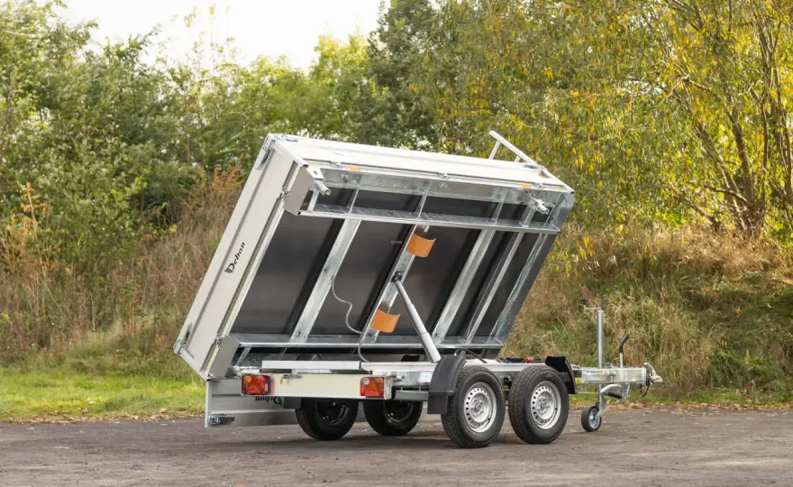 Kiper w ciężkim transporcie - Wybierz idealną wywrotkę!