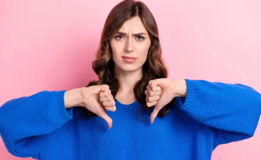 Poliester oddycha? Kiedy tak, a kiedy lepiej go unikać
