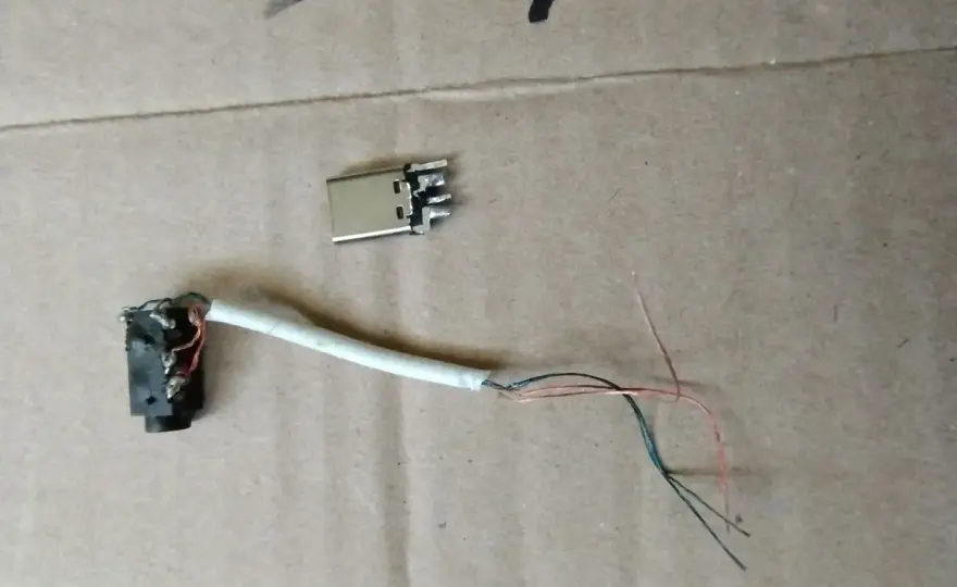 Słuchawki USB do telefonu - Jak podłączyć i co działa?