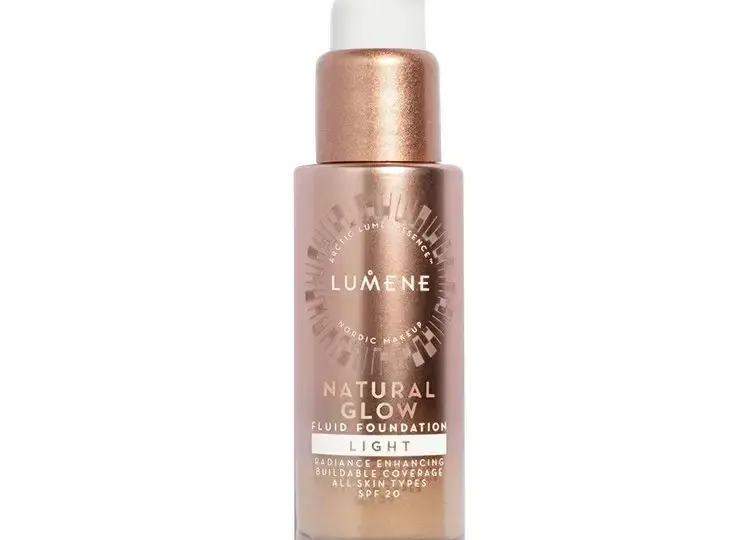 Lumene Natural Glow: Podkład rozświetlający czy warto kupić?