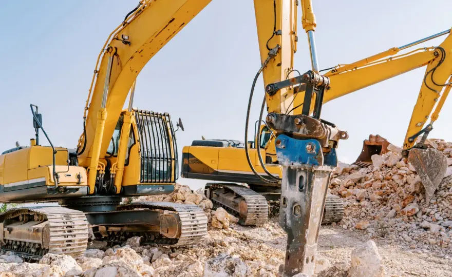 Młot udarowy hydrauliczny: Jak wybrać, dobrać i eksploatować?