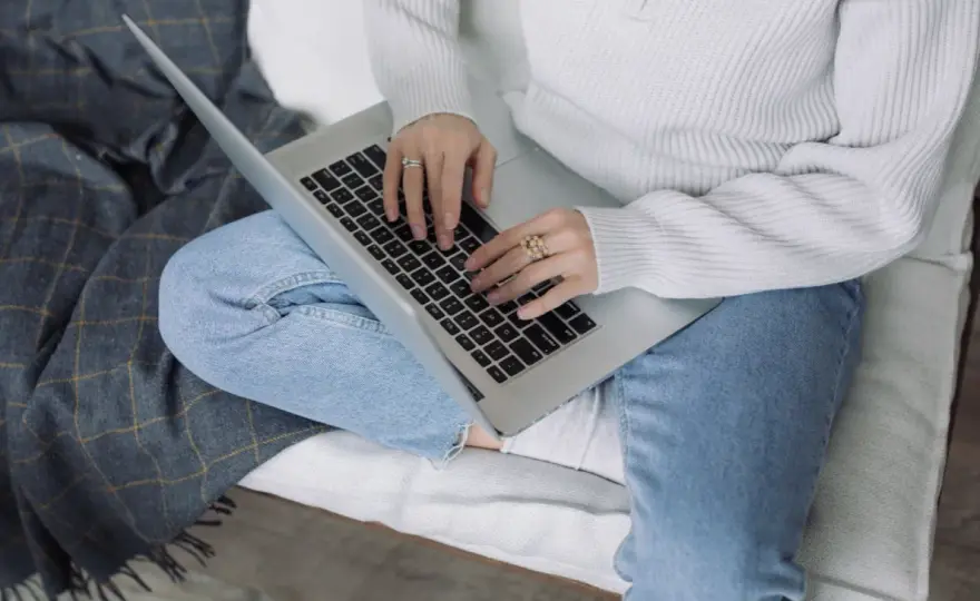 Najlepsze platformy rozrywkowe online dla polskich graczy: kompleksowy przegląd ofert i regulacji