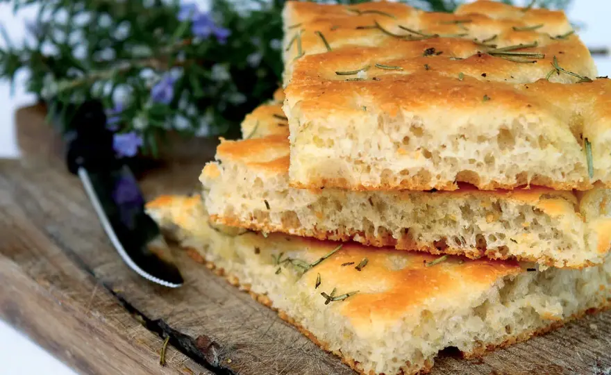 Pizza backen wie der Profi - Knuspriger Boden & perfekter Rand