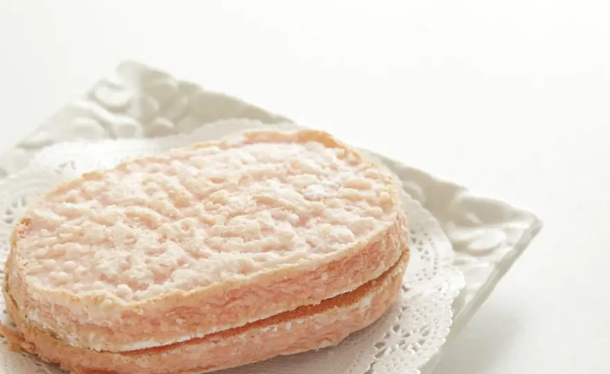 Dacquoise alle nocciole perfetta, morbida e croccante