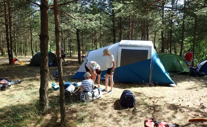 Jaki śpiwór na lato? Wybierz komfort i nie zmarznij!