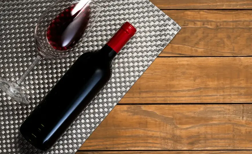 Sommelier - praca przy winie w Polsce: zarobki i kariera