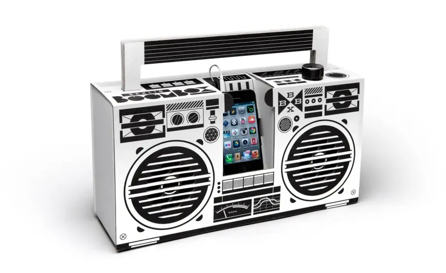 Cómo hacer una radio de cartón con estilo retro