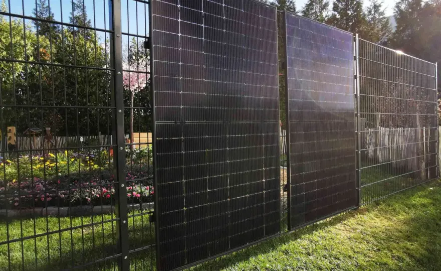 Solarzaun - Wann sich die PV-Anlage am Zaun wirklich lohnt