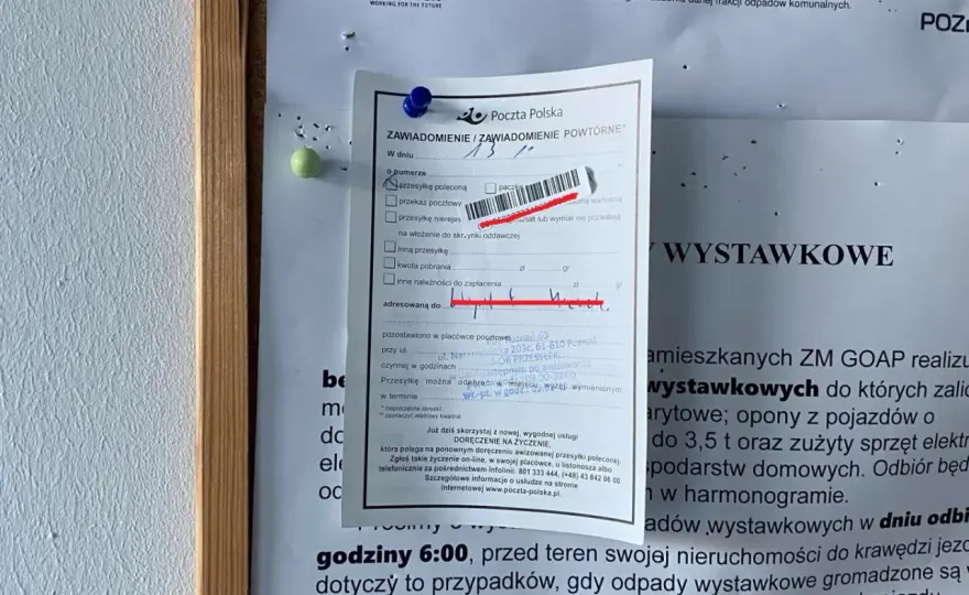 Czy Pocztex zostawia awizo? Kiedy przychodzi SMS, e-mail albo kartka