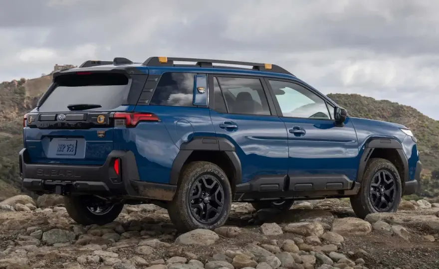 Subaru Outback staje się SUV-em - co naprawdę zyskujesz?