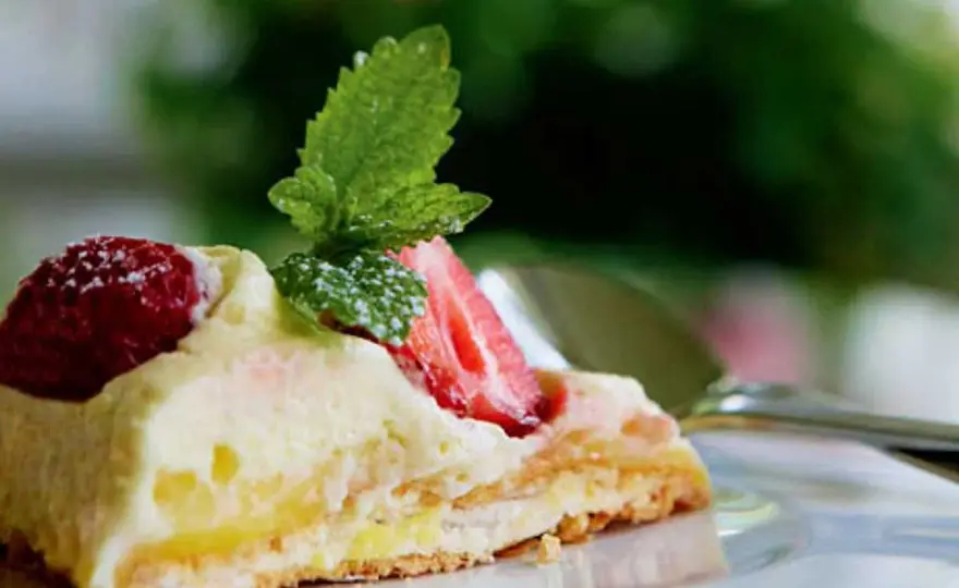 Pavlova med lemon curd - Så lyckas du varje gång
