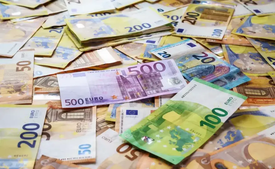 Kiedy ZUS wypłaca L4? Sprawdź, co opóźnia wypłatę!