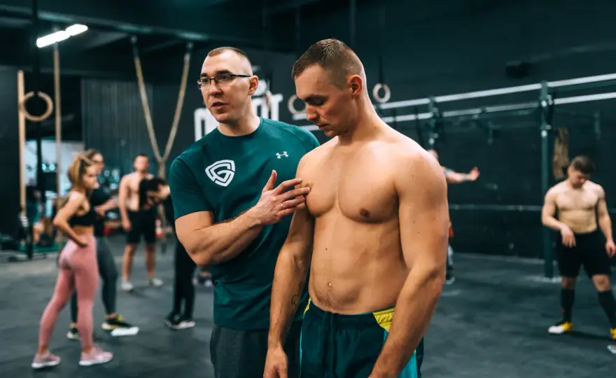 Jak zostać trenerem CrossFit? Pełny przewodnik: kursy, koszty, zarobki