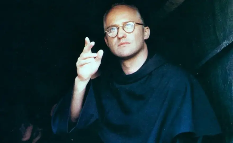 Filmy o Maksymilianie Kolbem - Który seans jest dla Ciebie?