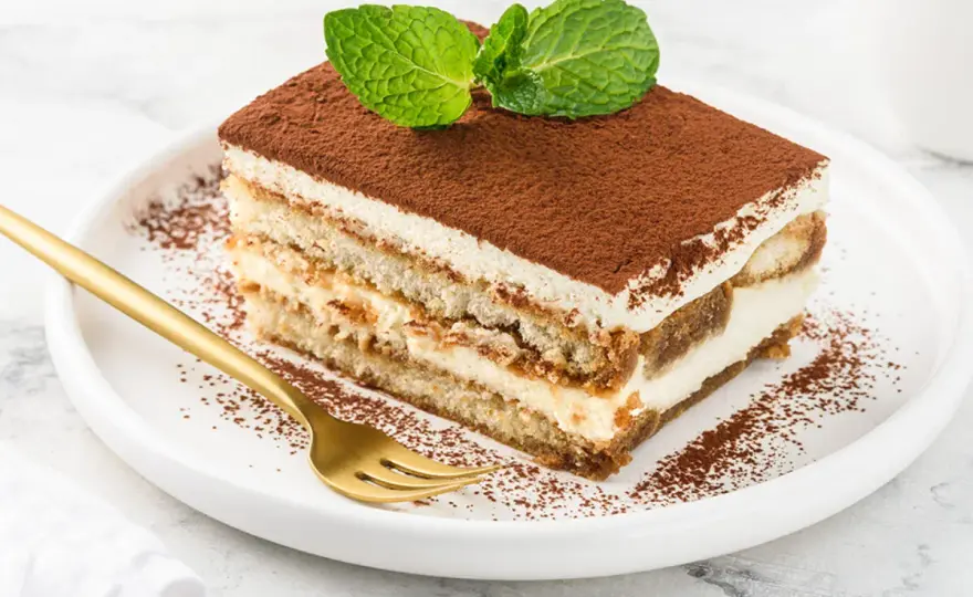 Sprawdzony przepis na tiramisu z mascarpone - zawsze się uda!