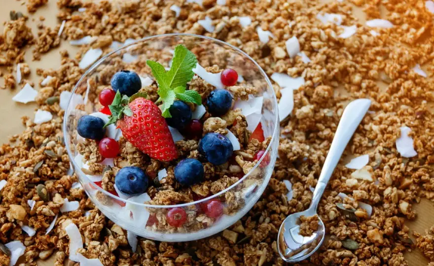 Granola selbst machen - so gelingt das knusprige Grundrezept