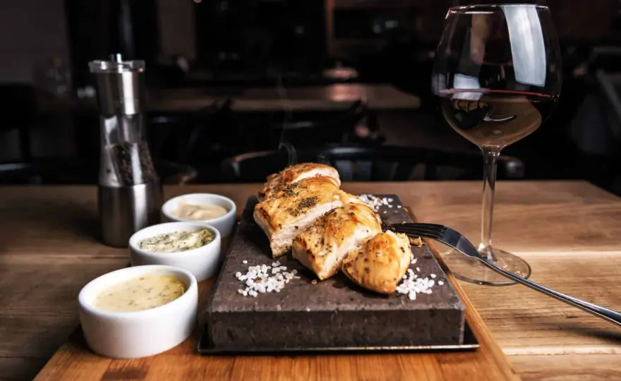 Quel vin avec une viande blanche ? Les accords qui marchent