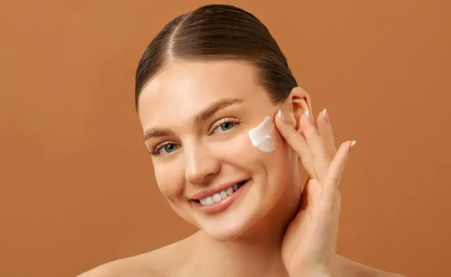 Vitamina C y retinol en la rutina facial sin irritar tu piel