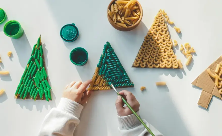 Jak zrobić ozdoby choinkowe krok po kroku: proste DIY