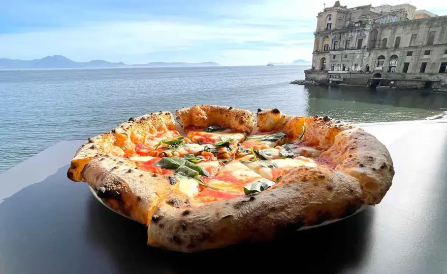 Pizza a Napoli - Guida definitiva per scegliere la migliore