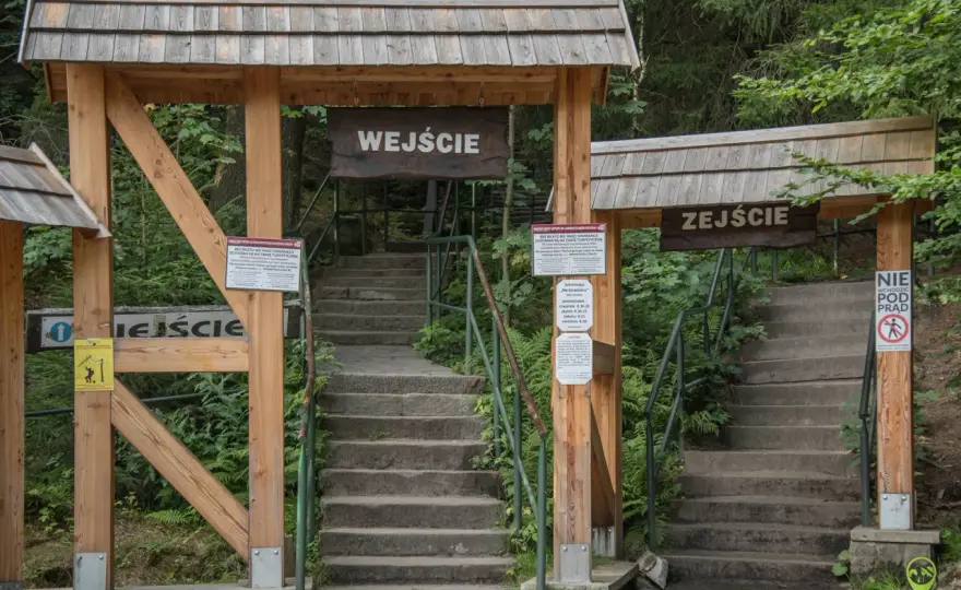 Szczeliniec Wielki - Wejście, bilety, trasy. Jak zaplanować?