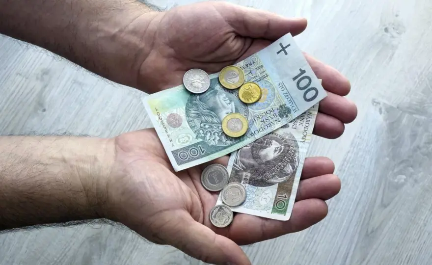 Ile dostanę za telefon w lombardzie? Poradnik: jak zyskać najwięcej.