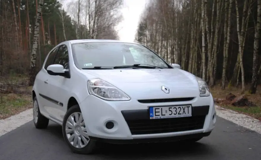 Clio 3 1.2 benzyna - Czy warto kupić? Analiza silnika D4F