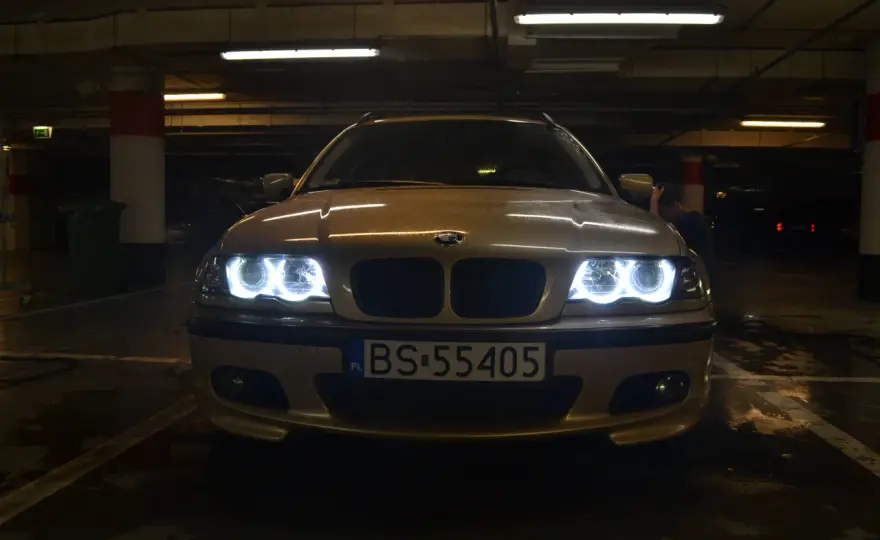Ringi BMW E46: Jaki wybrać? Montaż, problemy, legalność