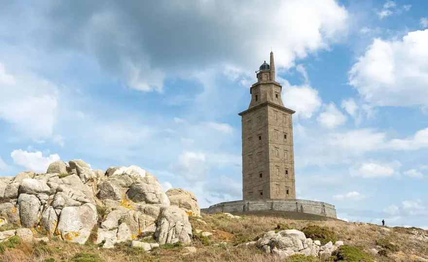 Najstarsza latarnia morska - Pharos, Wieża Herkulesa i Rozewie