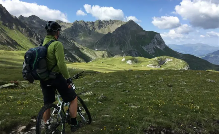 Plecak na rower - jak wybrać model, który nie przeszkadza w jeździe?