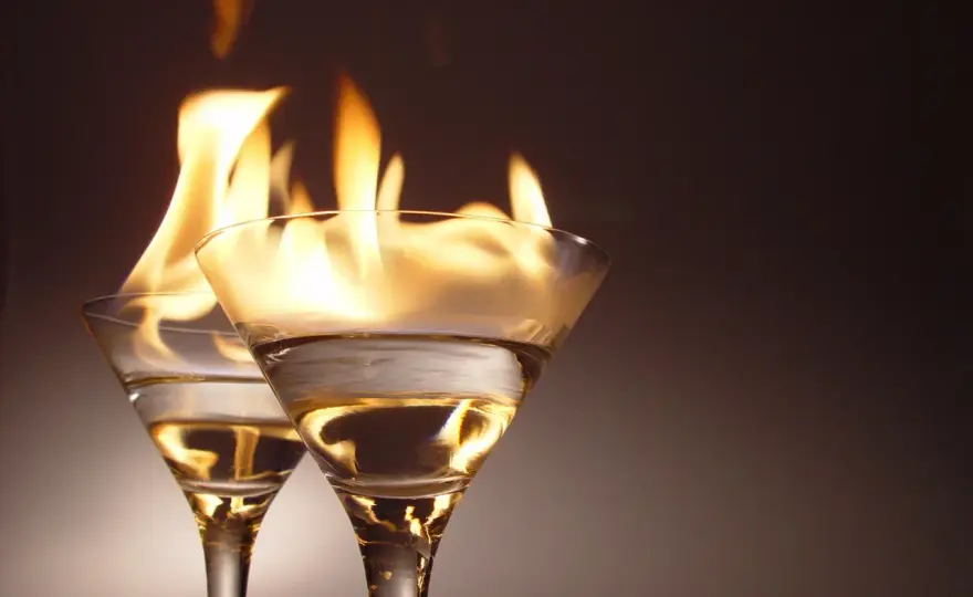 Mefedron i alkohol: śmiertelne ryzyko. Poznaj konsekwencje.