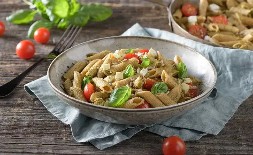 Co dodać do makaronu z pesto, aby zachwycić smakiem?