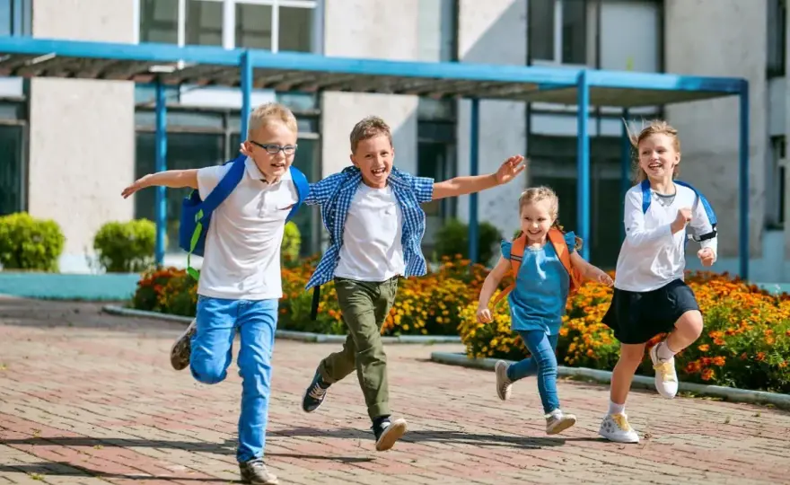 Ile dni szkolnych w roku? Sprawdź, aby uniknąć nieporozumień!