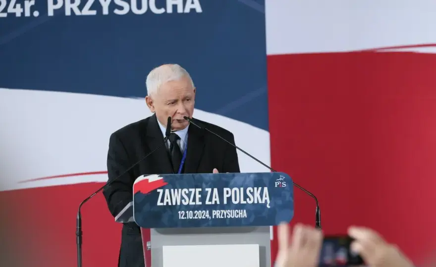 Ile PiS ma posłów w Sejmie? Zaskakująca liczba i jej znaczenie