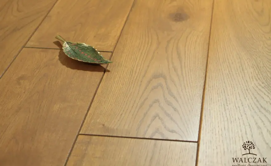 Deska podłogowa dębowa lita - trwałość i elegancja na lata