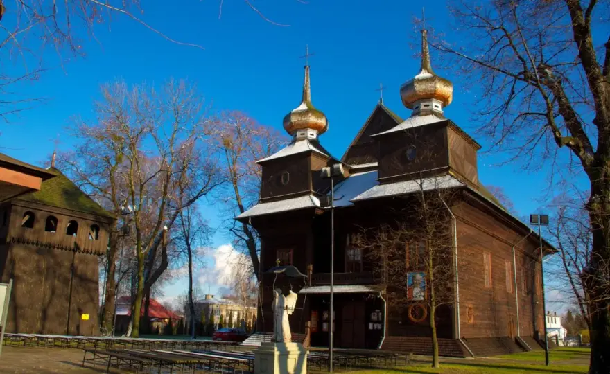 Sanktuarium Tomaszów Lubelski: fascynująca historia i architektura miejscowości