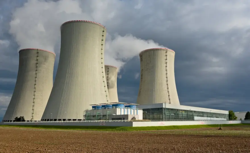Czy elektrownia atomowa jest ekologiczna? Fakty i mity o energii jądrowej