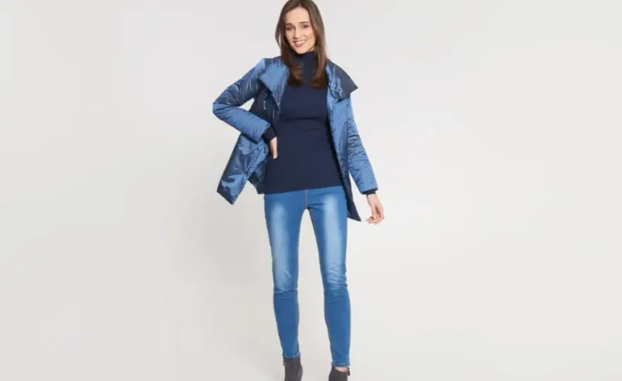 Idealny outfit na ognisko - jak wyglądać stylowo i czuć się wygodnie?
