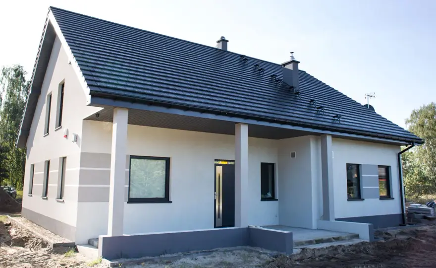 Jak samemu pomalować elewację domu: Prosty poradnik krok po kroku