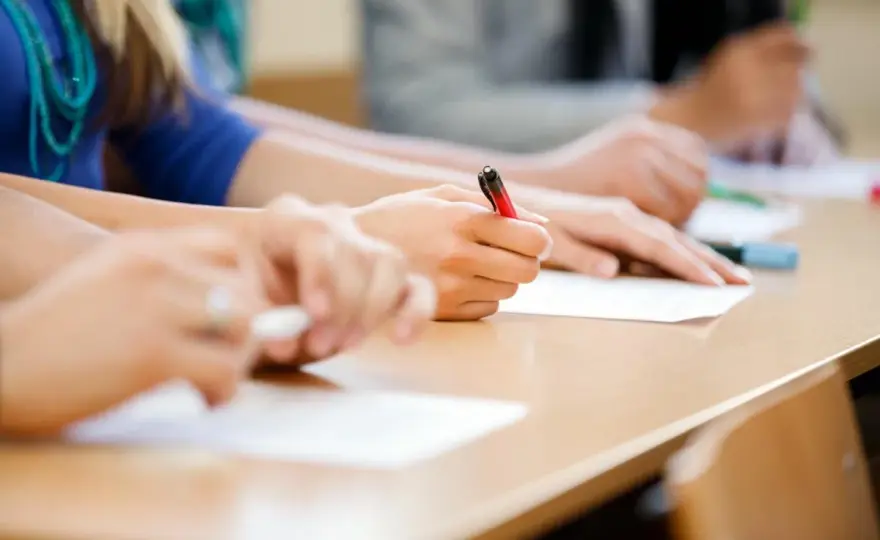 Czy trzeba zdać rozszerzenie na maturze? Sprawdź, co musisz wiedzieć