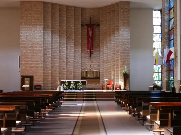 Sanktuarium Miłosierdzia Bożego w Poznaniu: godziny mszy i dojazd na Sobieskiego