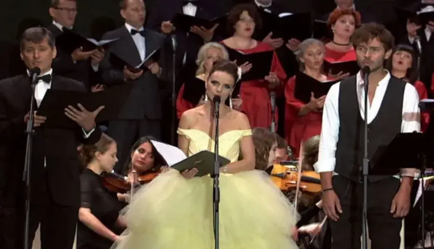 Andrzej Głowienka tenor: niezwykła kariera i osiągnięcia w operze