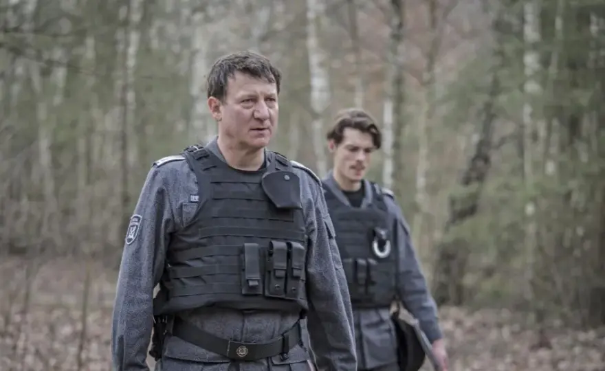 Konwój - mroczny thriller o moralnych dylematach służby więziennej