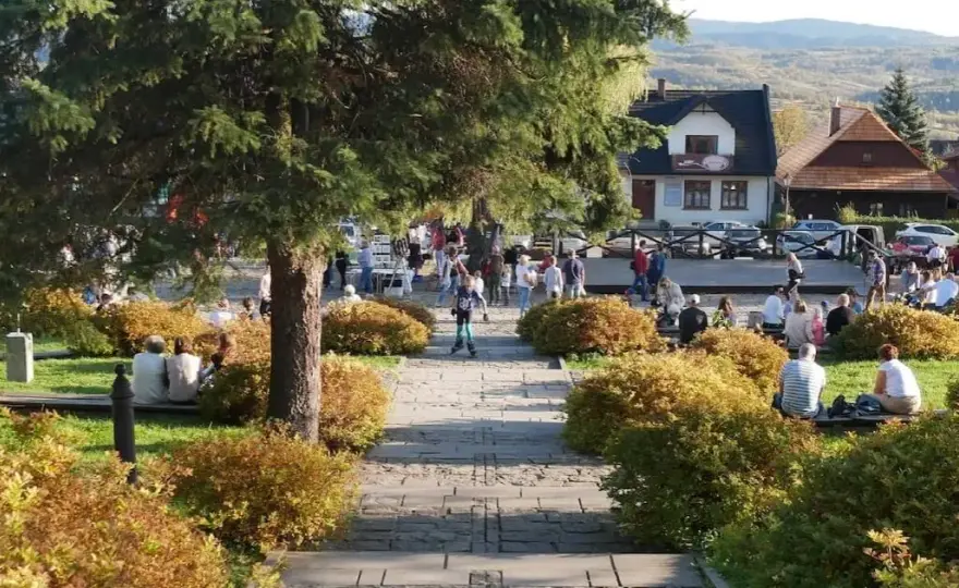 Gdzie zjeść w Lanckoronie? Najlepsze restauracje, które musisz poznać
