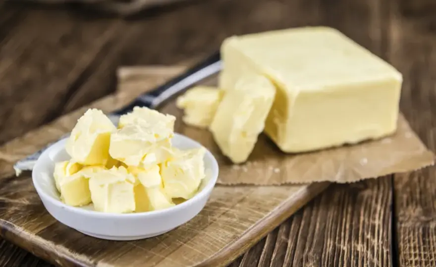 Ile to 75g masła? Przelicznik i zamienniki w kuchni