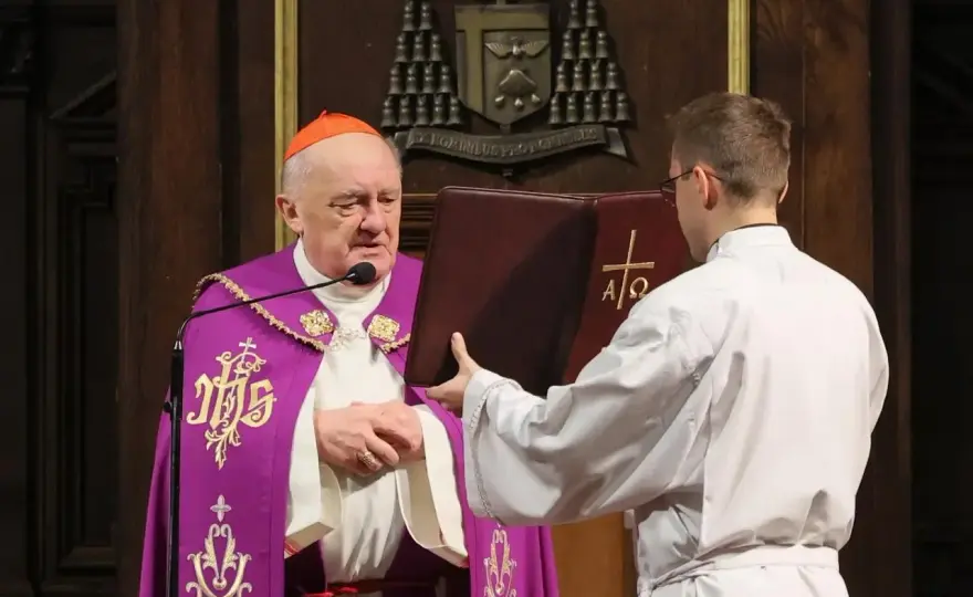 Ile lat ma kardynał Nycz? Zaskakująca prawda o jego wieku