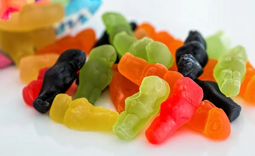 Ile ważą żelki Haribo? Odkryj kalorie i wagi różnych rodzajów