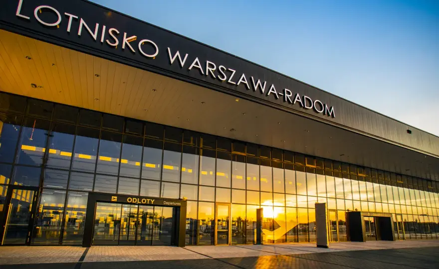 Poznaj prawdziwe kulisy powstania lotniska w Radomiu - kto za tym stoi
